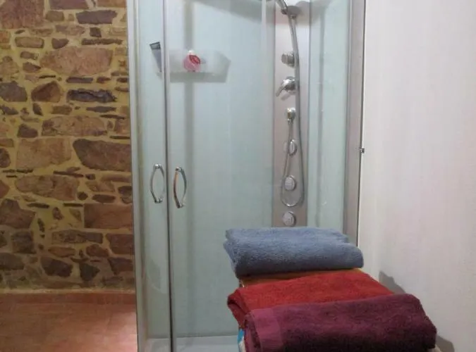 Ca'ls Avis منزل ريفي *